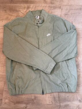 Nike Light Sage Green Zip Windbreaker Jacket